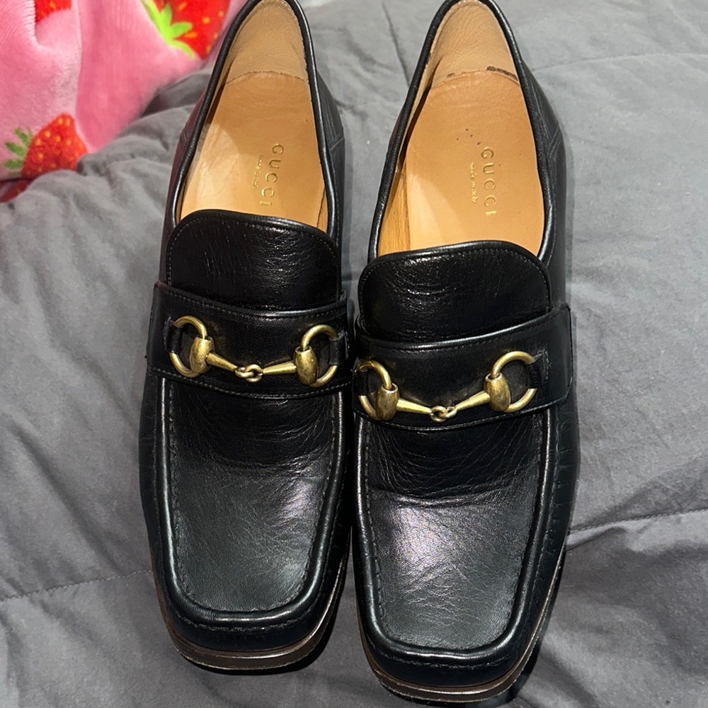 Gucci Black Leather Loafers with Gold Hardware